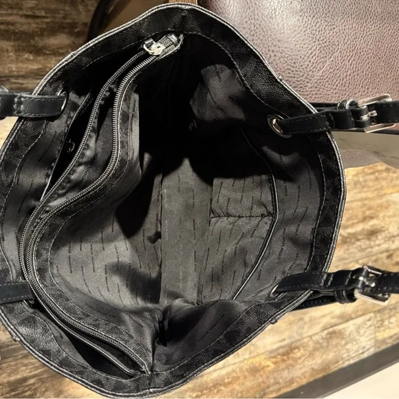 Michael Kors Jet Set Signature Large Tote Bag in Black - EUC - Picture 10 of 11